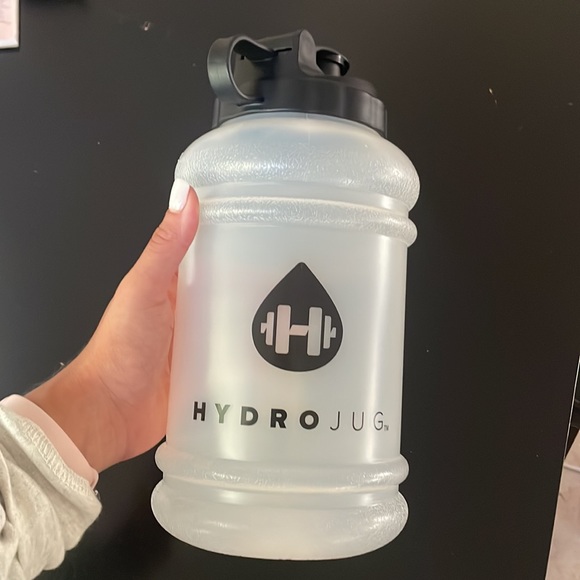 HydroJug Dining Hydrojug Half Gallon Set Poshmark